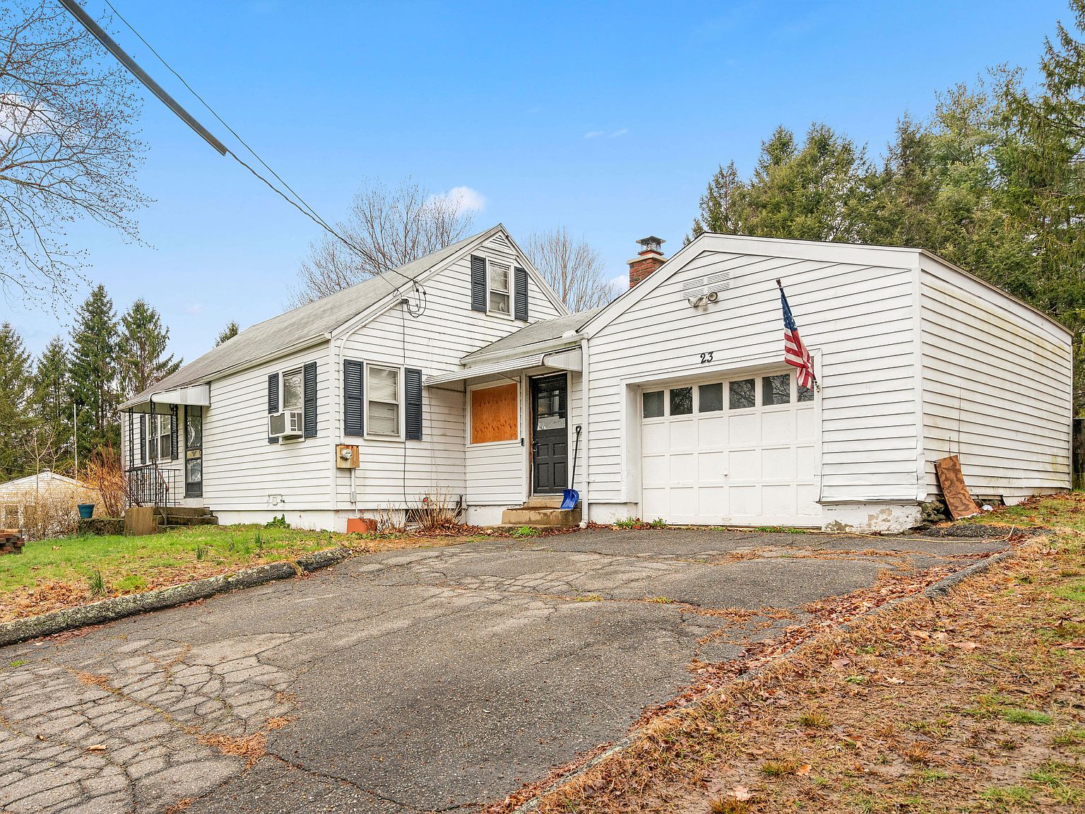 23 Woodpark Dr, Watertown, CT 06795 | MLS #24008352 | Zillow