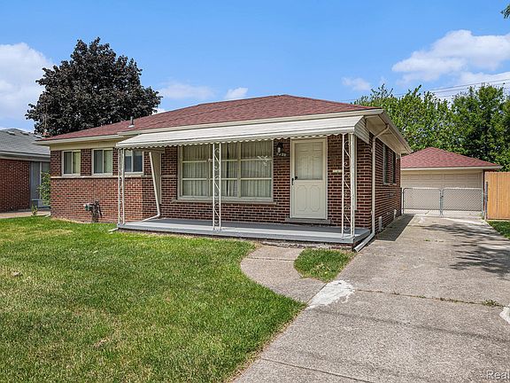 3rd image of 5239 E Thirteen Mile Rd