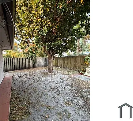 4520 NE 1st Ter — Photo 16