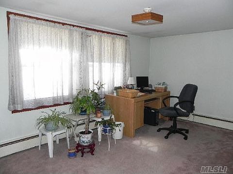 1st image of 22 Furrow Ln