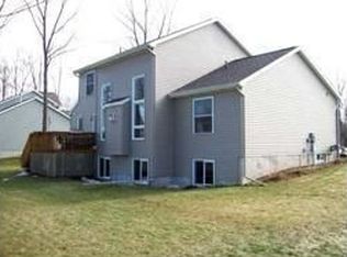 8624 Wheatdale Dr, Lansing, MI 48917