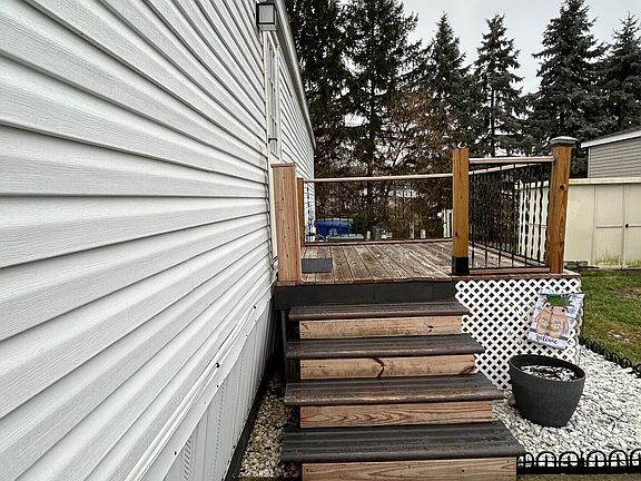 3rd image of 501 Shenandoah Valley Dr
