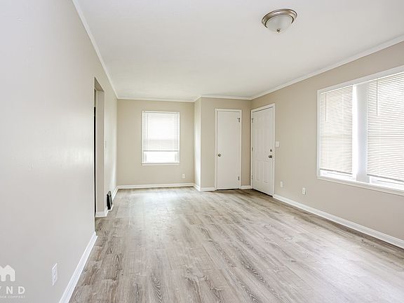 4th image of 967 S Richardson Ave