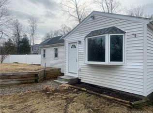 11 Hilldale Rd, New Fairfield, CT 06812