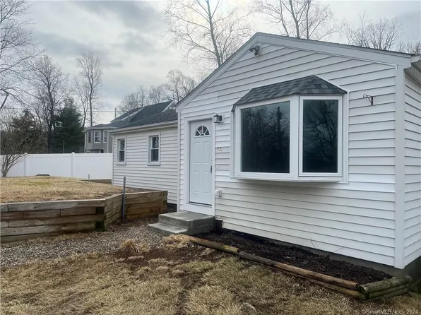 11 Hilldale Road, New Fairfield, CT 06812