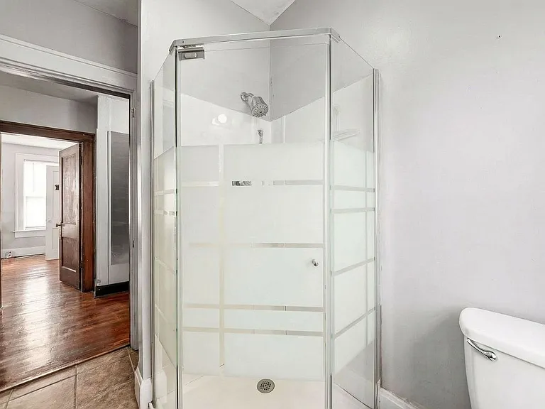 398 E Northwood Ave — Photo 11