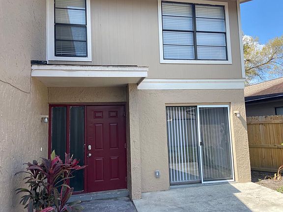 3rd image of 10465 Rosemount Dr