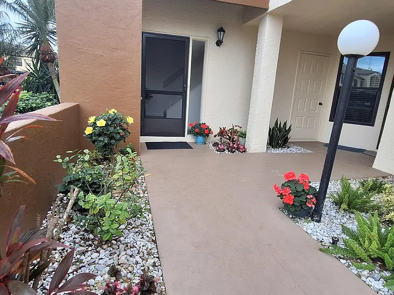 17250 Eagle Trce #9 — Photo 15