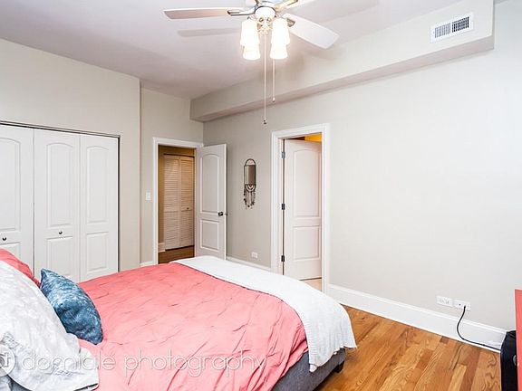 5th image of 730 W Waveland Ave #2