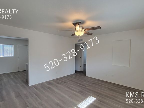 4th image of 137 S Grande Ave APT 3