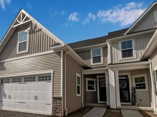 179 Slate Ln, Grand Island, NY 14072