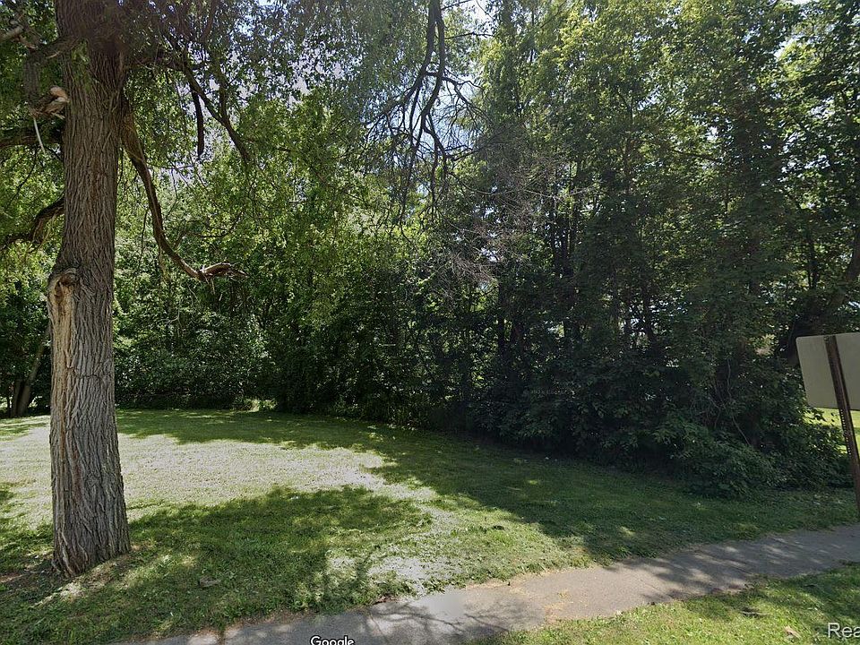 1st image of 1550 Russell St