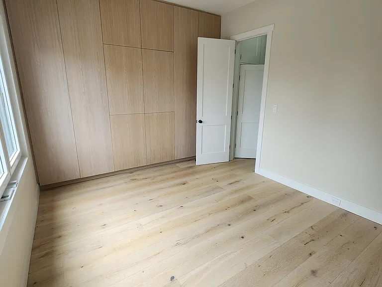 14 Hausman St #2R — Photo 6
