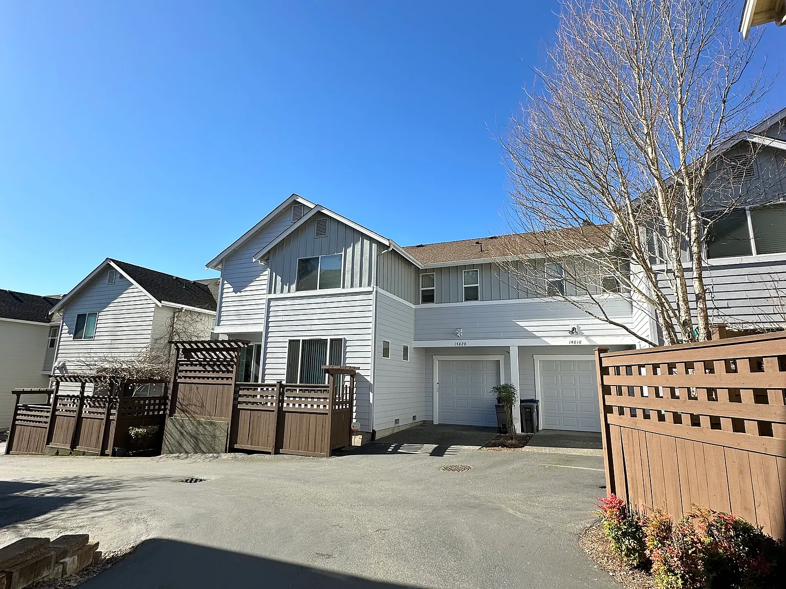 9th Dr SE, Mill Creek — Photo 2