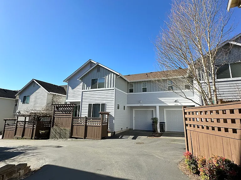 9th Dr SE — Photo 2
