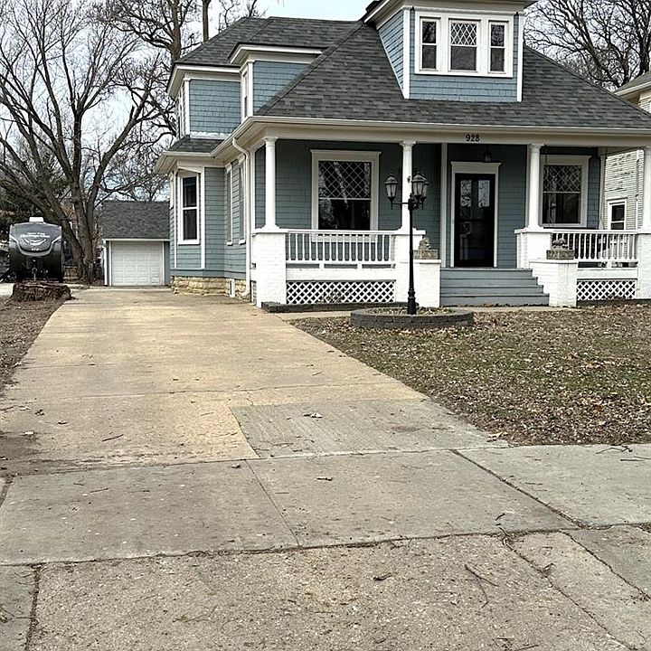 1st image of 928 S Santa Fe Ave