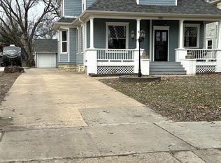 928 S Santa Fe Ave, Salina, KS 67401