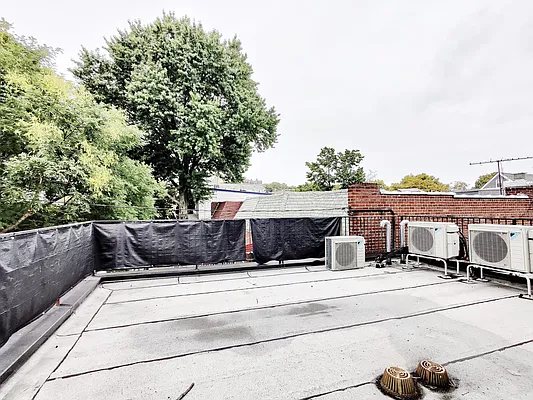 Rented by Signature Property Realty | media 16