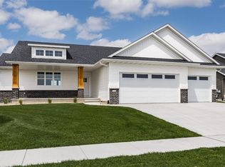 124 Eastview Ave, Marion, IA 52302
