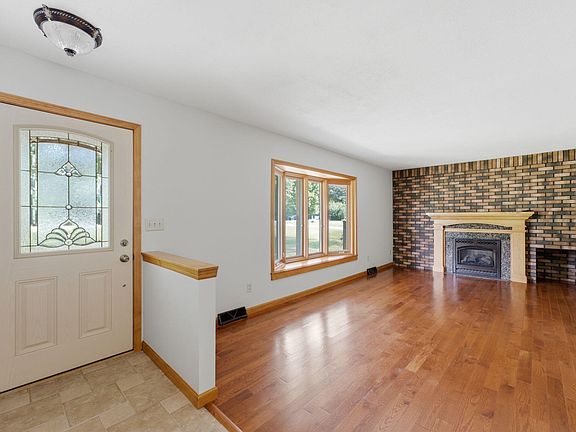 4th image of 2806 Musquota Dr