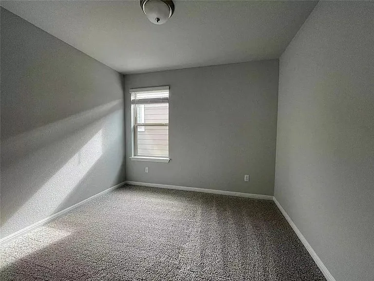 2205 Arendale Dr — Photo 14