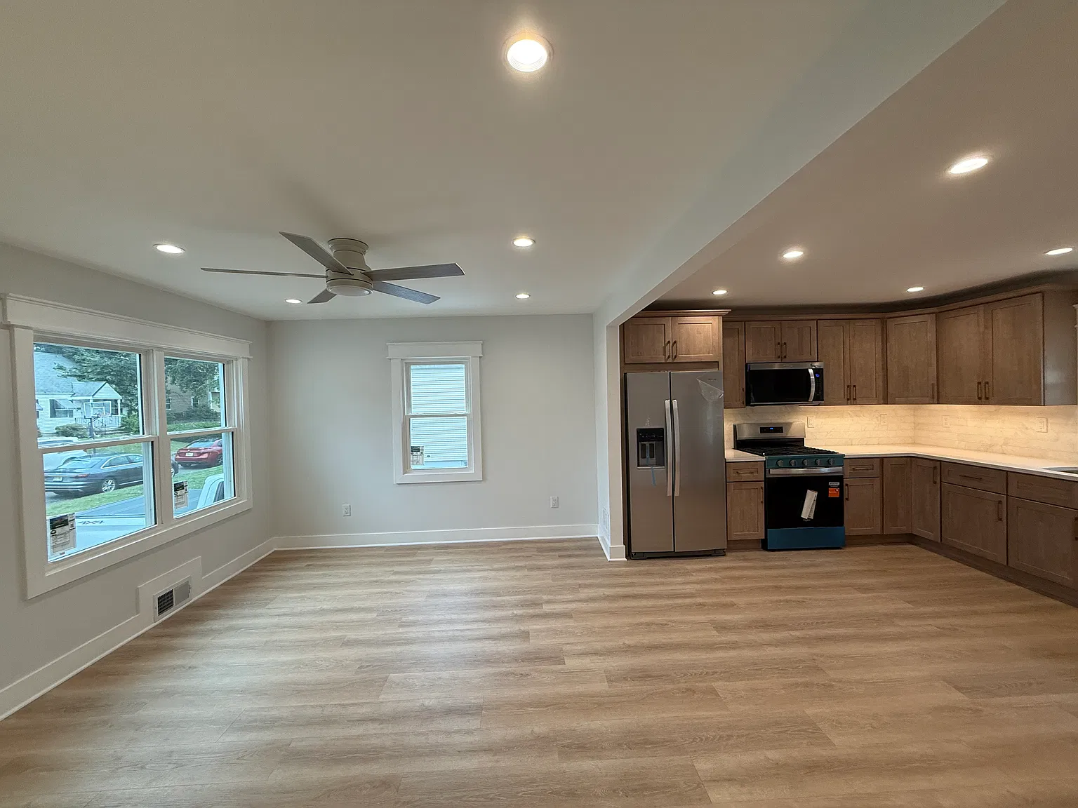 2 bed, 1840 sqft, $3,800 — Photo 4