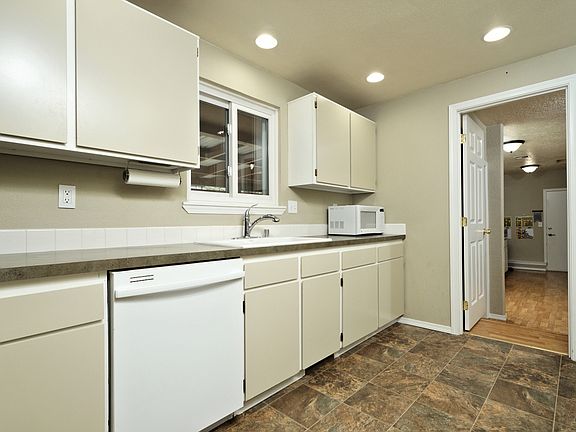5th image of 9229 58th Ave SE