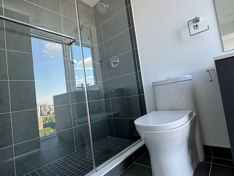 100 Queen St E #3103 — Photo 4