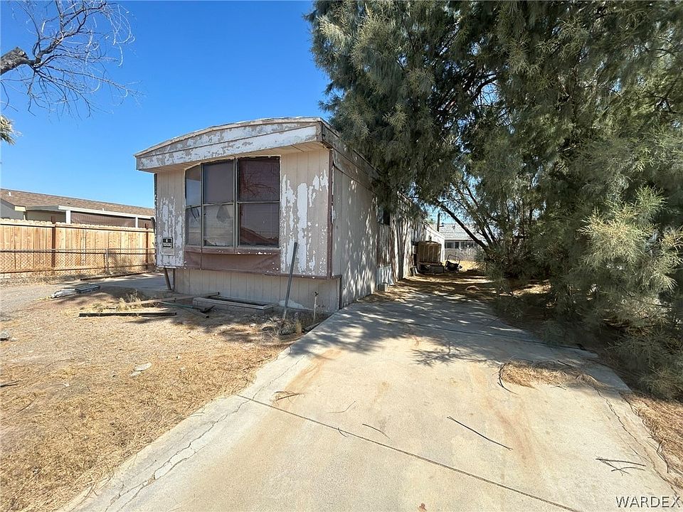 2nd image of 1041 Navajo Drive