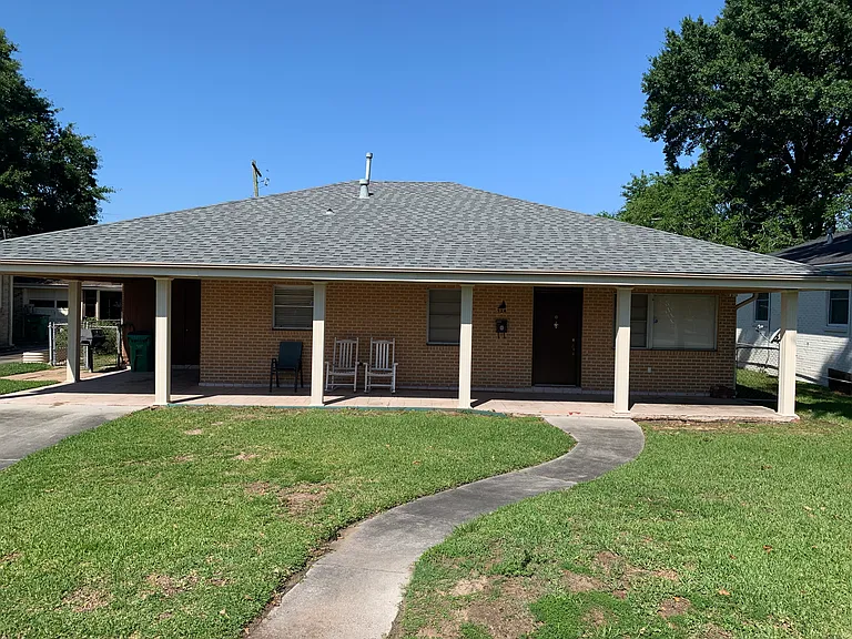 724 Green Acres Rd — Photo 1