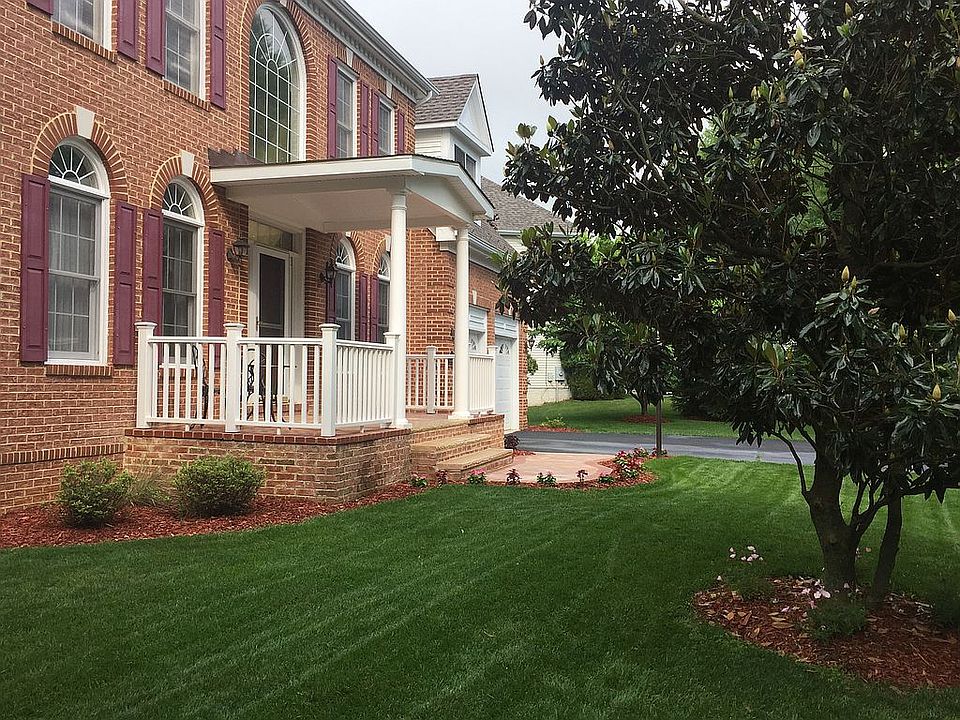 2nd image of 9913 Juniper Hill Rd