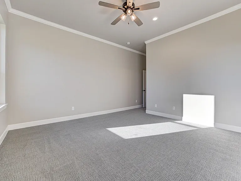1811 Hollow Crest Ct — Photo 25