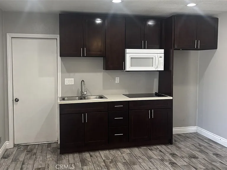 1147 W Avenue H11 — Photo 3