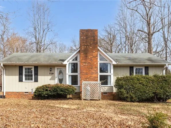 529 Gordon Dr, Advance, NC 27006