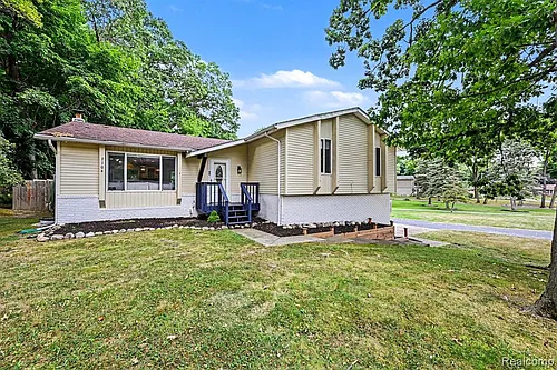 2104 Highfield Rd Photo 1