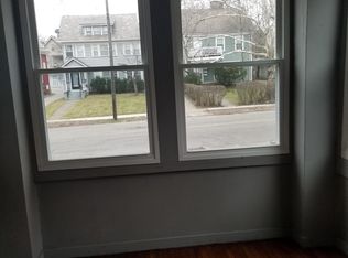 1726 Coventry Rd, Cleveland, OH 44118