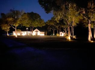 919 Lake Thomas Ln, Lutz, FL 33548