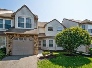 298 Pegasus Rd, Piscataway, NJ 08854