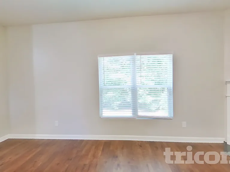 12019 Jojo Ct — Photo 2
