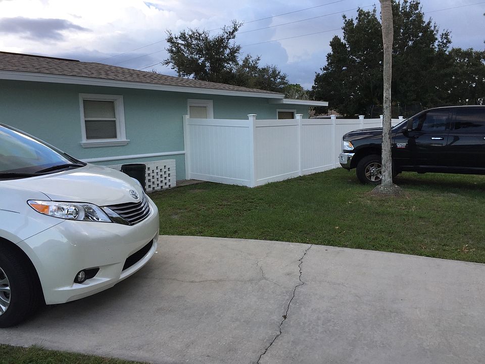 2nd image of 1201 E Venice Ave