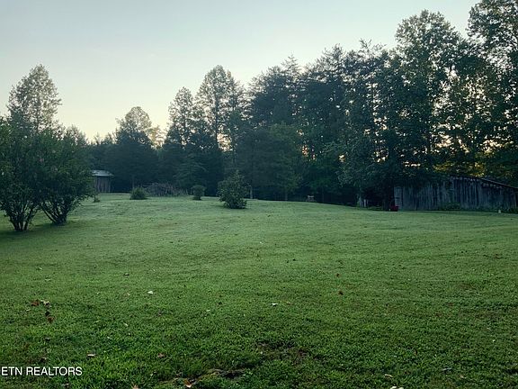 5th image of 3000 Fairview Rd