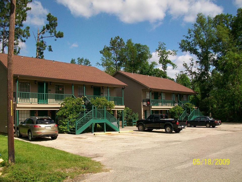 Country Square Apartments