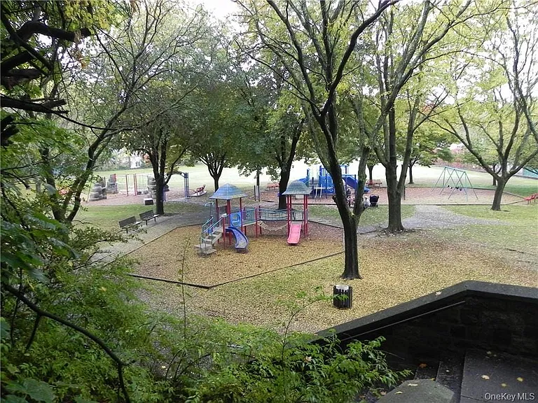 1250 North Ave #110 — Photo 24