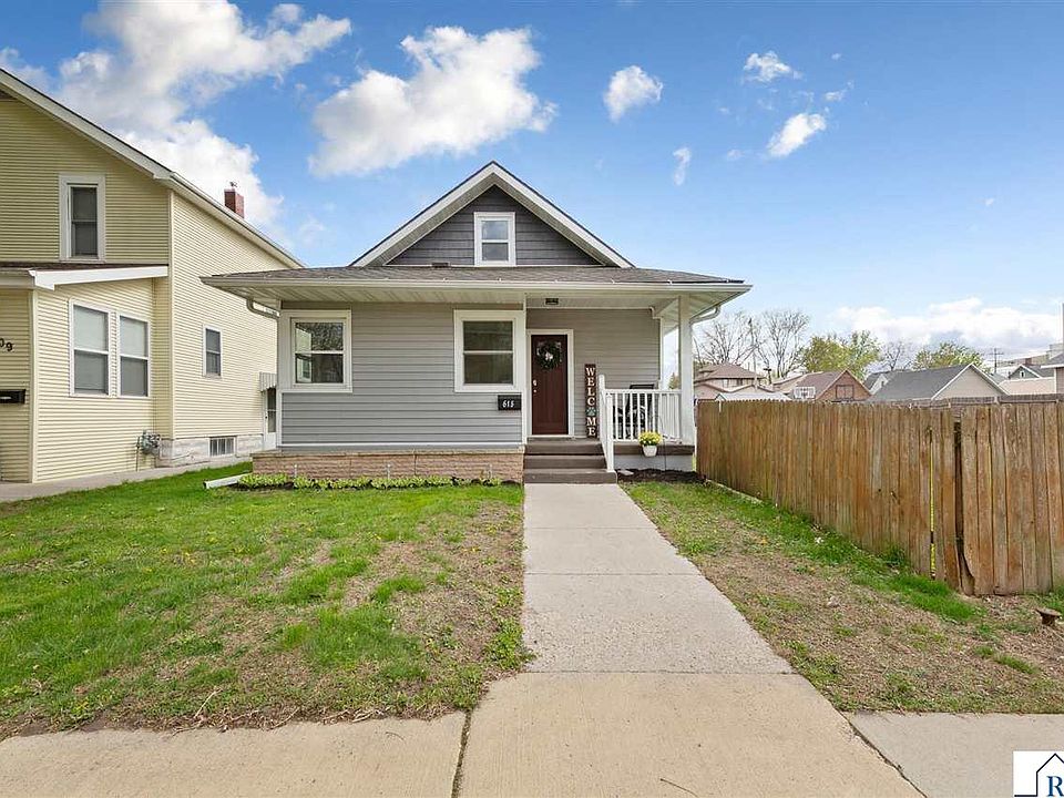 1st image of 615 Park Ln