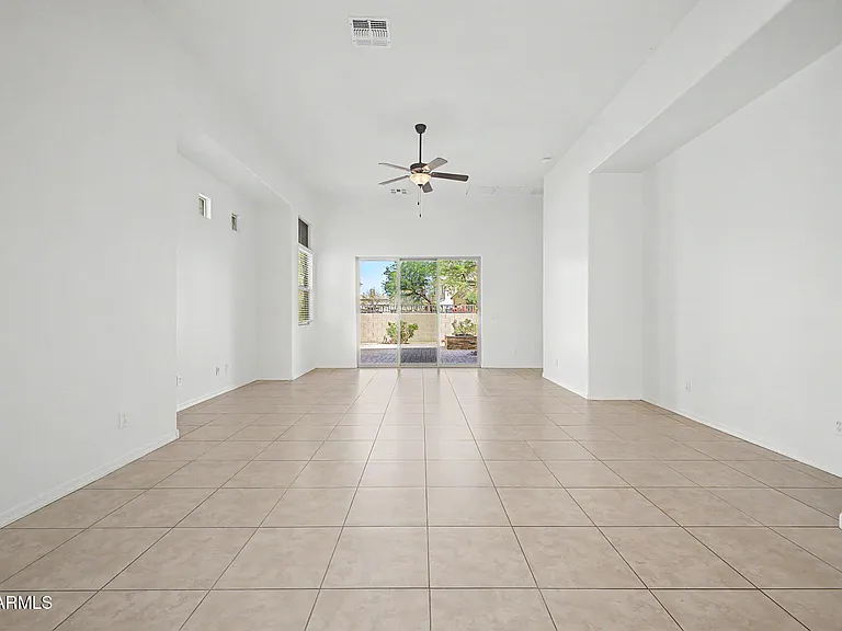 14210 W Harvard St — Photo 8