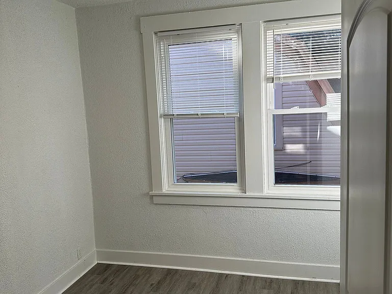 2832 Clermont Ave #1-2-4 — Photo 6