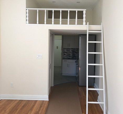 2nd image of 309 W 106th St APT 5C