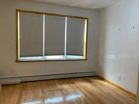 4th image of 45-35 43rd St #1