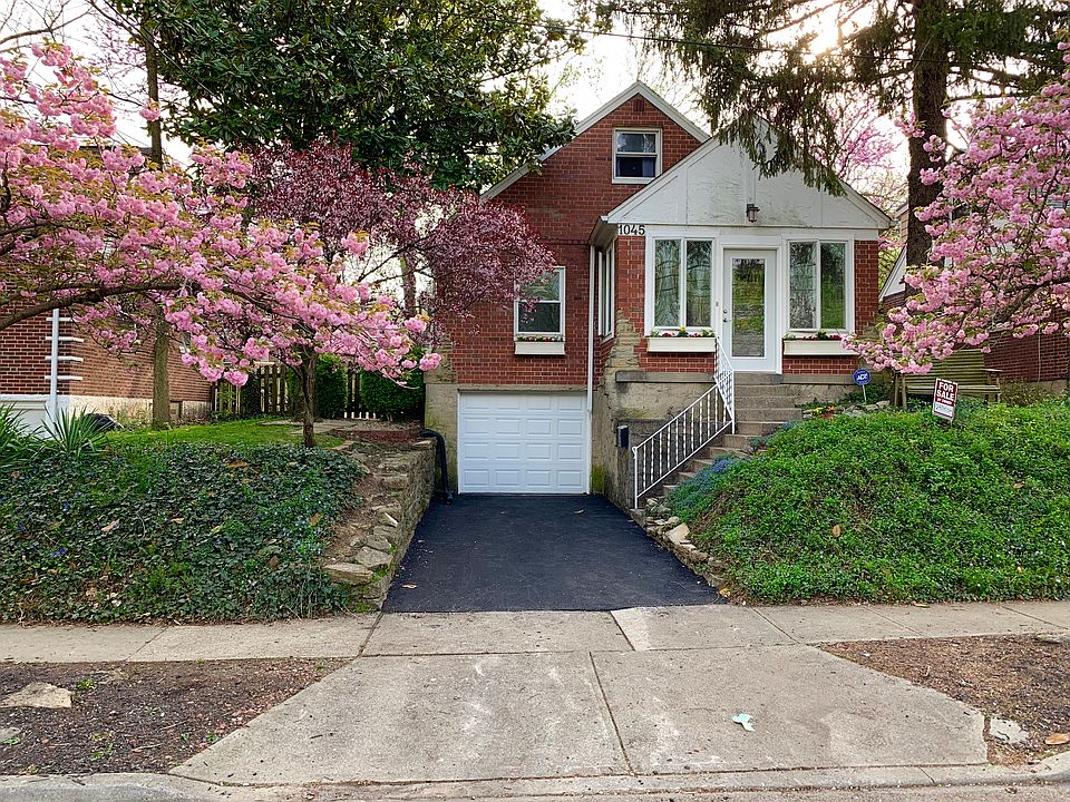 1st image of 1045 Oak Ave