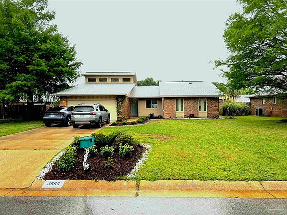 2nd image of 3585 Riddick Dr